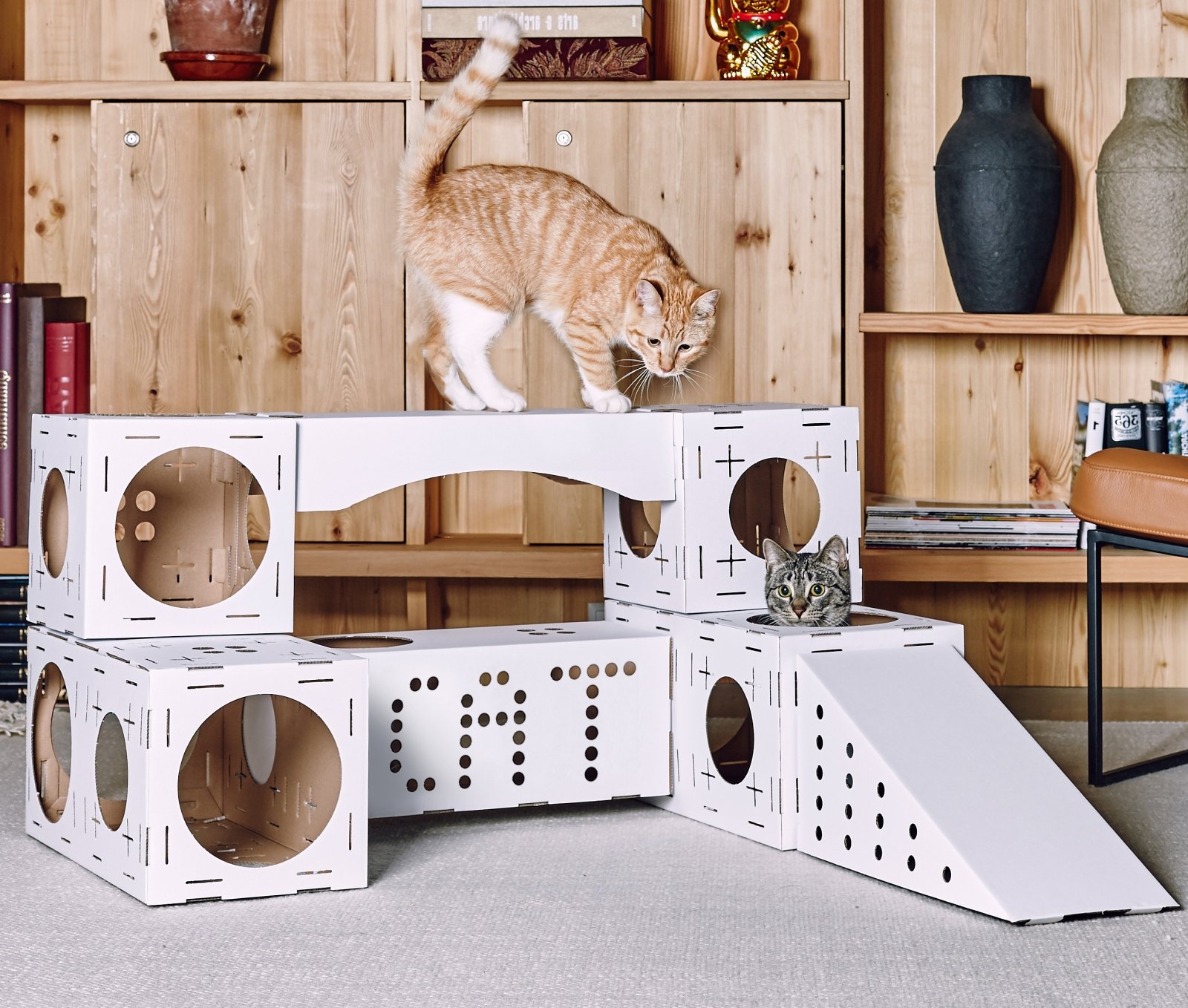 Домик для кошки своими руками: материалы, изготовление, идеи оформления