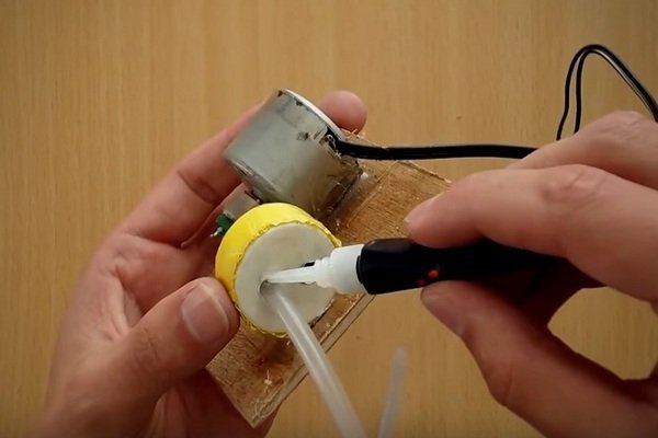как сделать мини компрессор своими руками