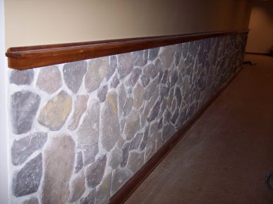 Стеновые панели в коридоре
